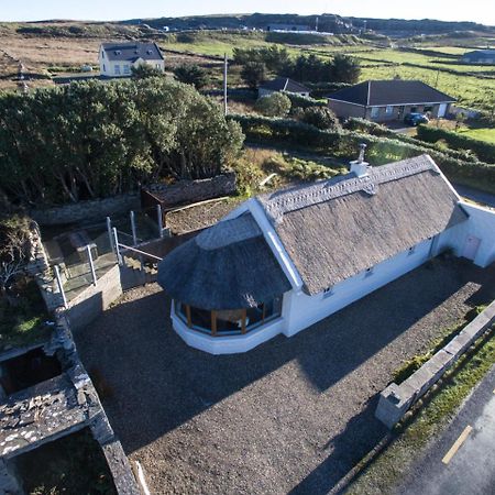 Storytellers Cottage Ballycotteen Exterior foto